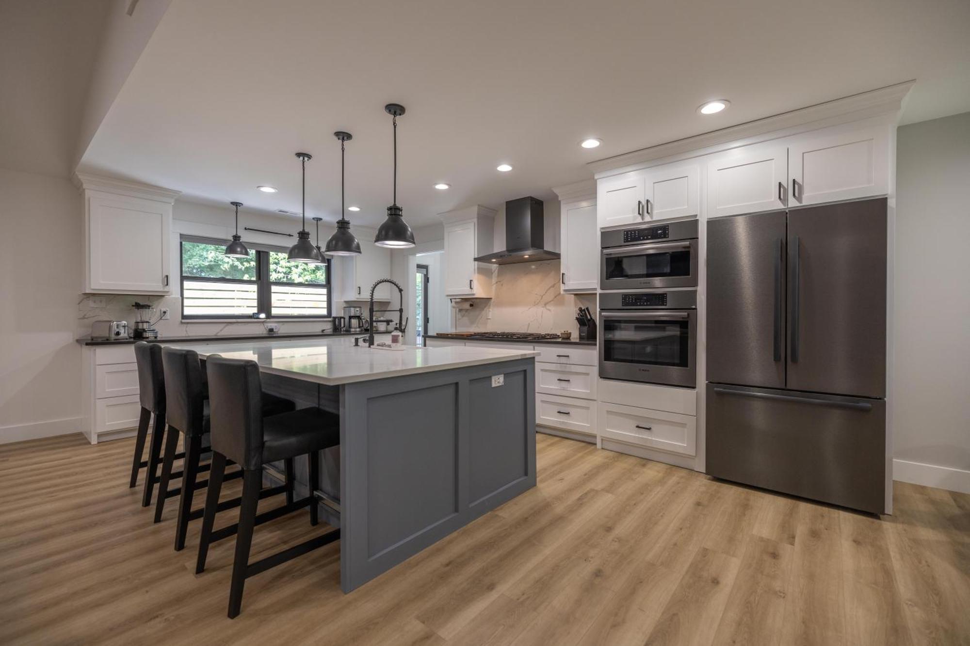 Mid-Century Modern Impeccable Remodel With Hot Tub Villa Ашвил Екстериор снимка